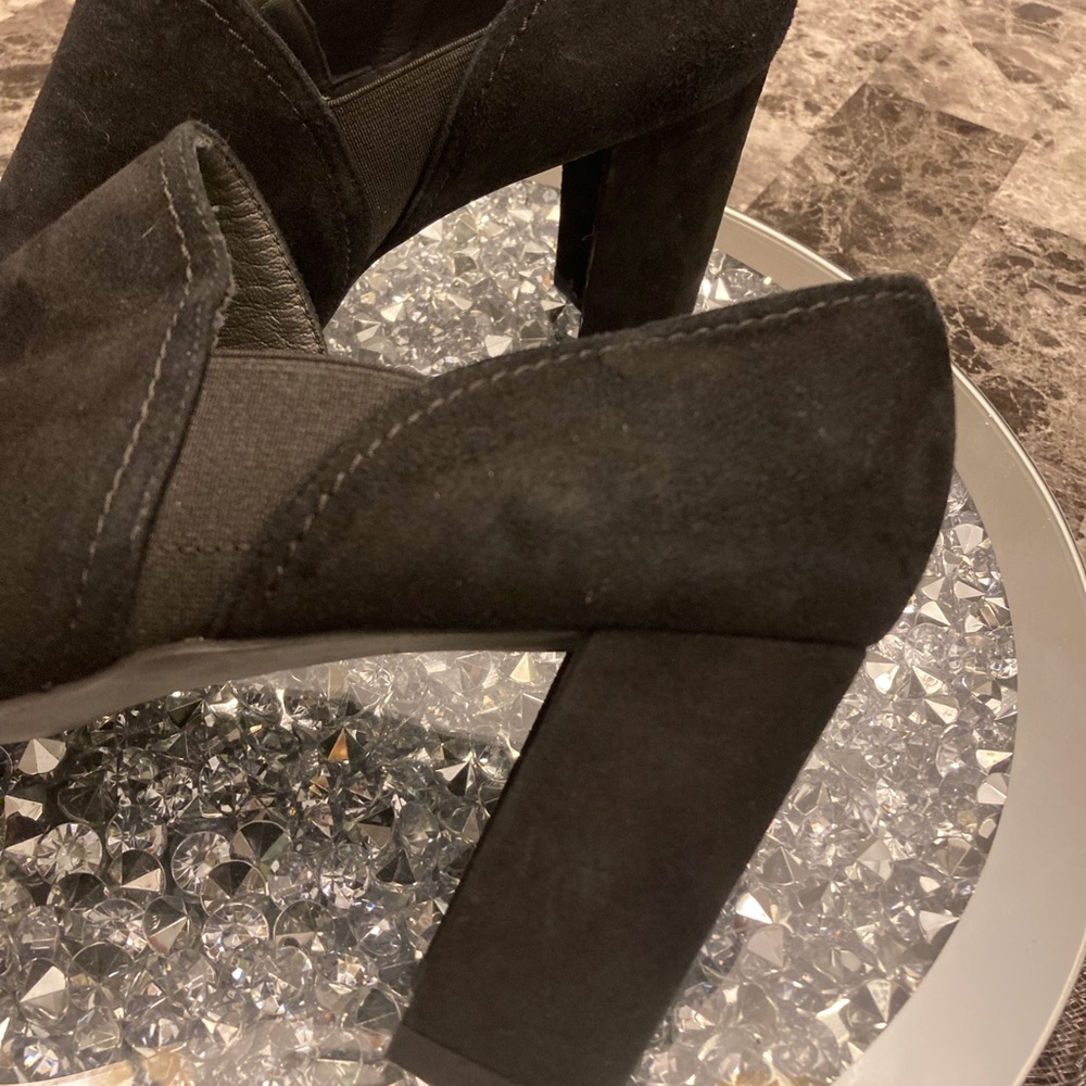 Stuart Weitzman Black Chunky Heel Suede Pump Spain Career Event Woman Size 8.5 - Picture 8 of 12